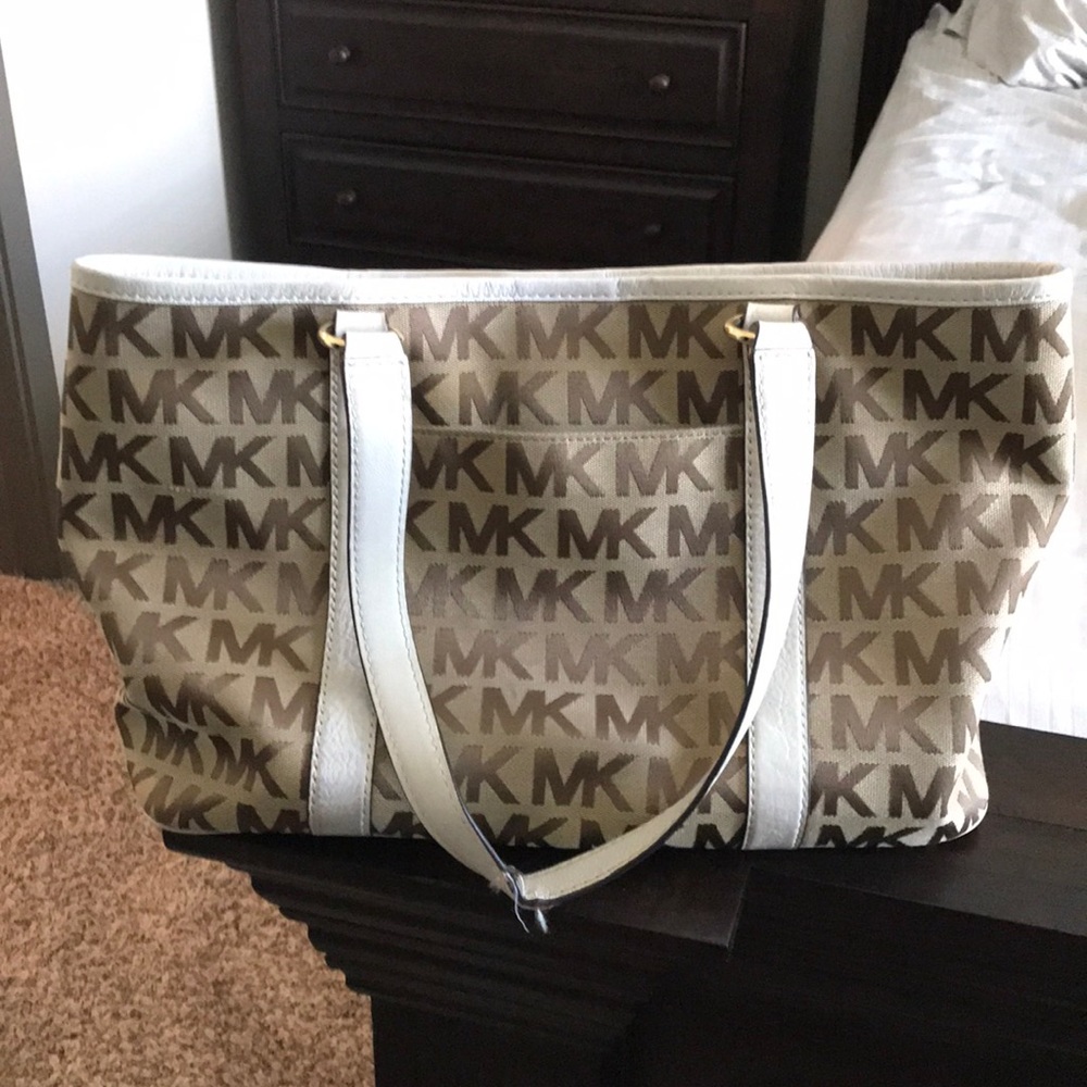 Michael Kors Monogram Purse